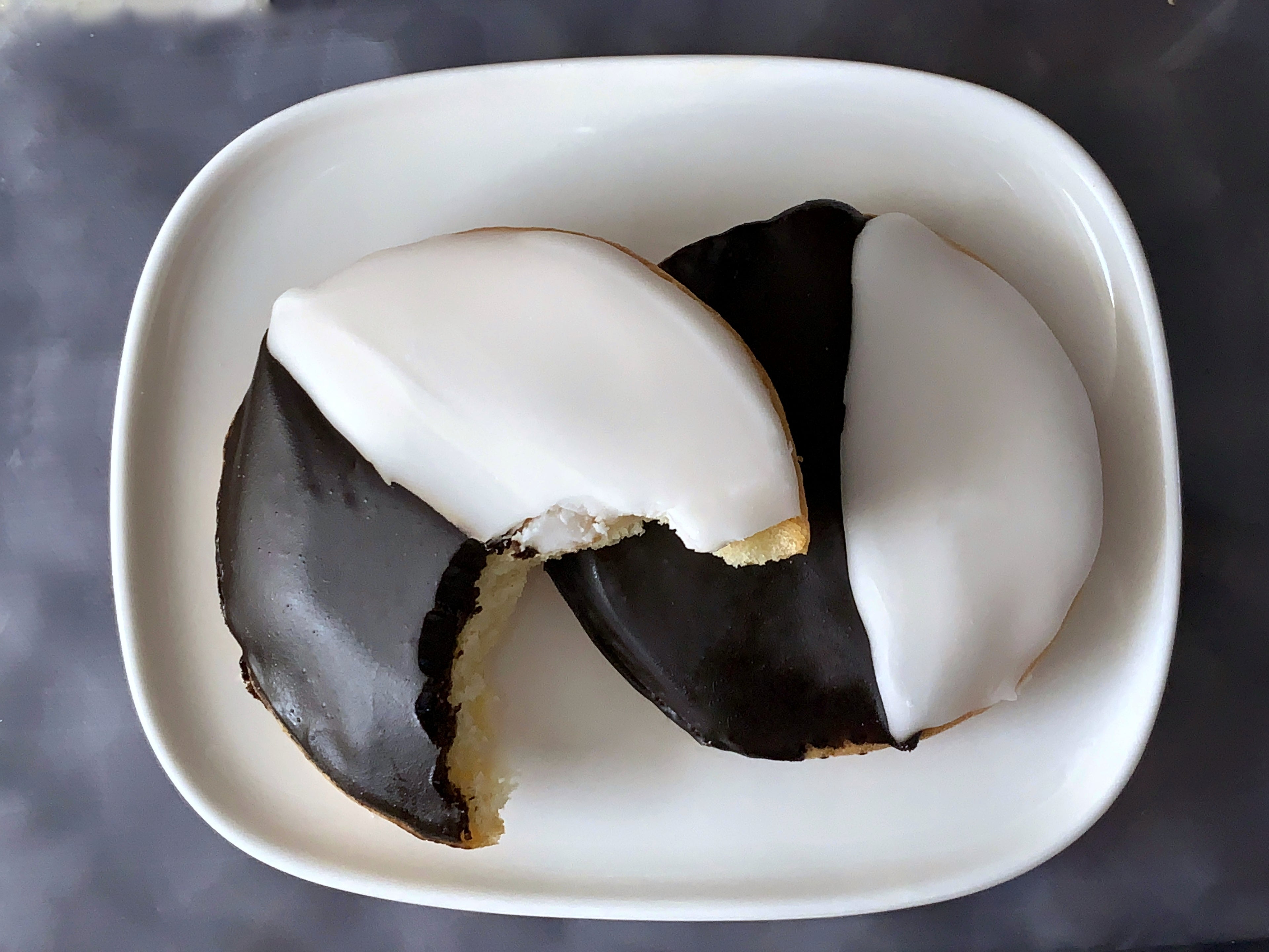 Black & White Cookies Large